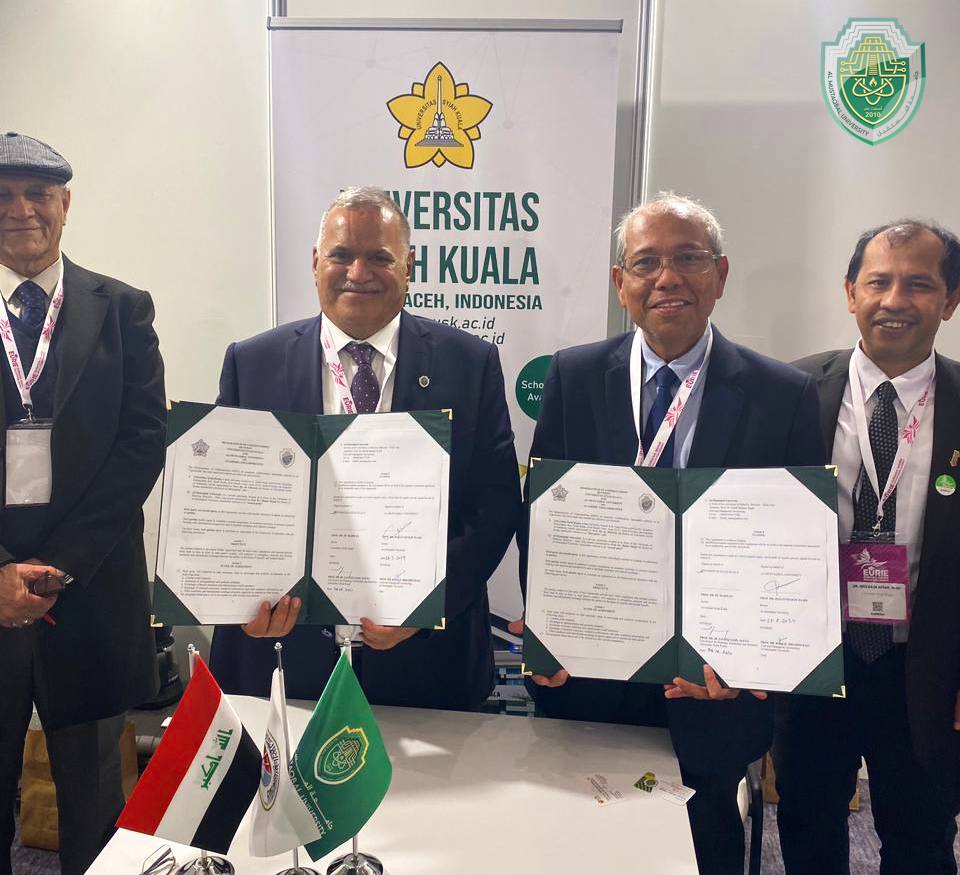 "Signing Scientific Agreements in Istanbul Conference"