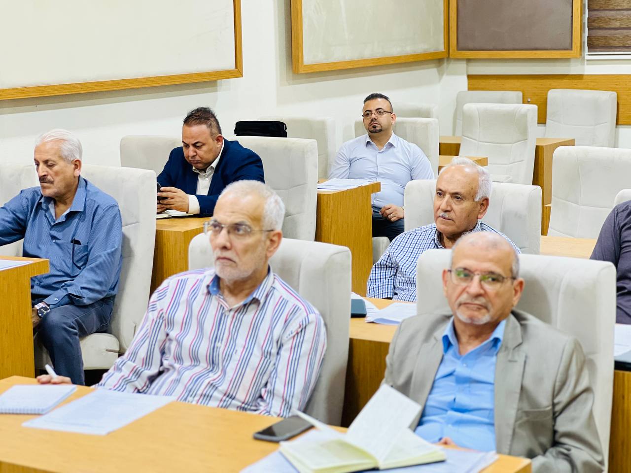  مجلس كلية الهندسة والتقنيات الهندسية  يعقد جلستة الثامنة 