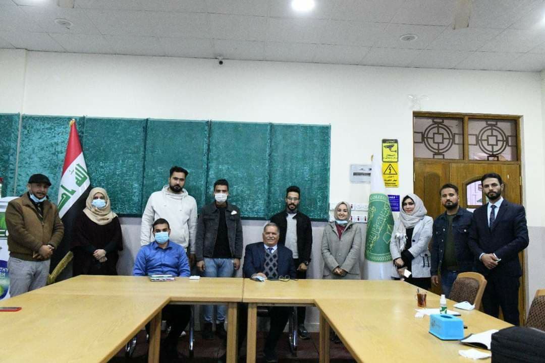 تفقد السيد عميد كلية المستقبل الجامعة الاستاذ المساعد الدكتور حسن شاكر مجدي  سير الدراسة و المحاضرات الإلكترونية للفصل الدراسي الاول .. 