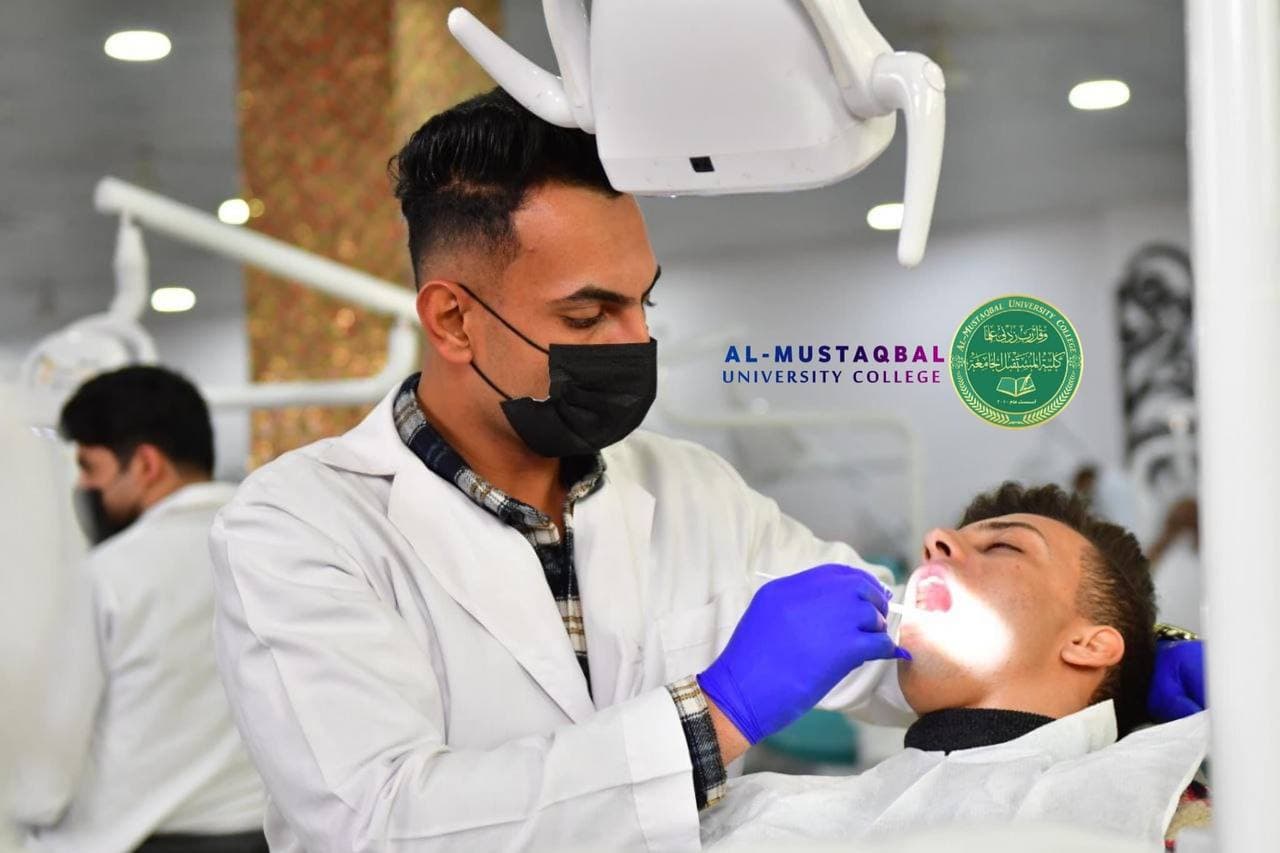 جانب من الدوام الحضوري داخل عيادات قسم طب الأسنان في كلية المستقبل الجامعة