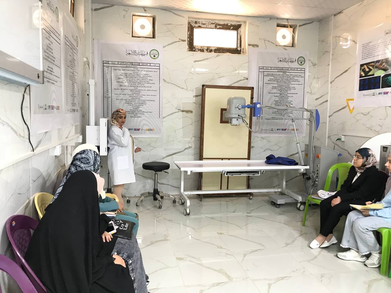 ورشة علمية بعنوان (تصرير الفقرات العنقية بالاشعة العادية )للمعيدة   براء عبد العباس خصير 