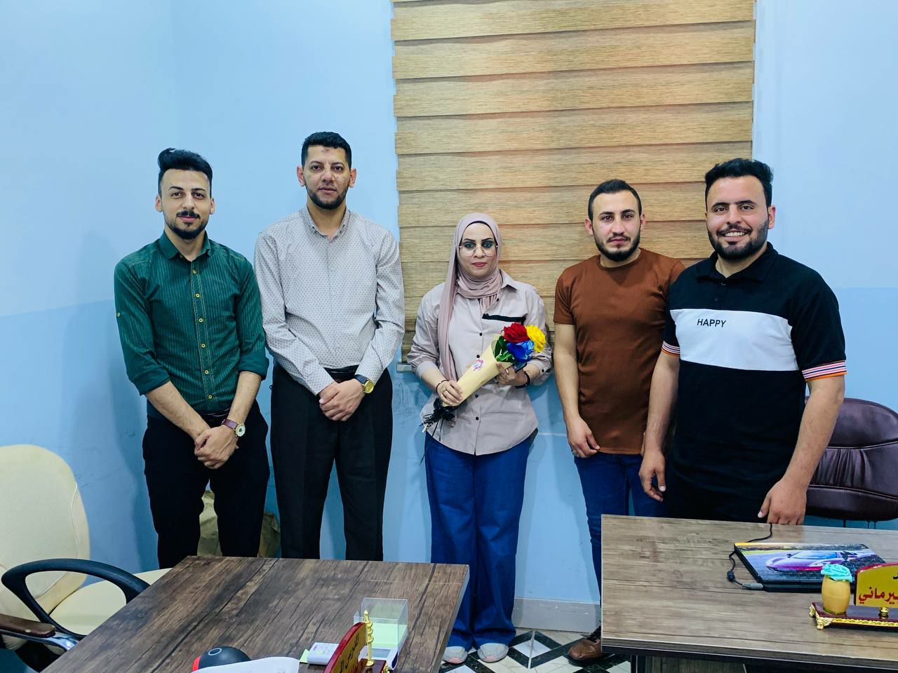 تكريم أعضاء لجنة الحضور والغياب الالكتروني في قسم هندسة تقنيات الأجهزة الطبية