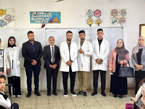 حملة تطوعية لفحص التلاميذ و المدرسين مجانا في مدرسة ام القرى. 