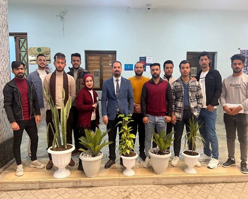قسم تقنيات التخدير يقيم حملة تشجير داخل القسم 