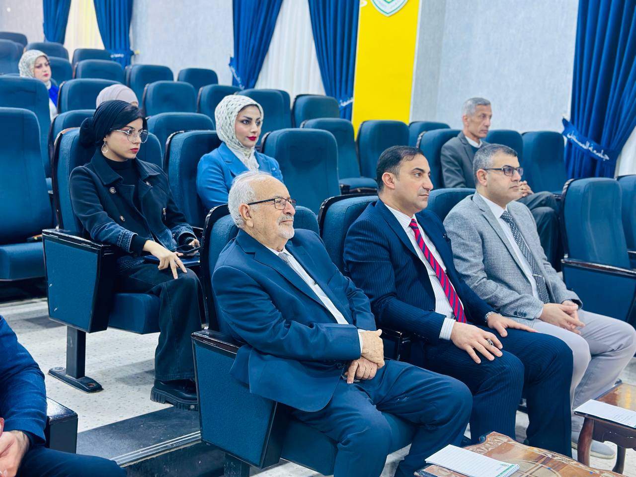 حضور كادر قسم الكيمياء الحياتية ورشة عمل بعنوان ( تطبيق المنهاج والاجراءات لنظام مسار بولونيا الرقمي )
