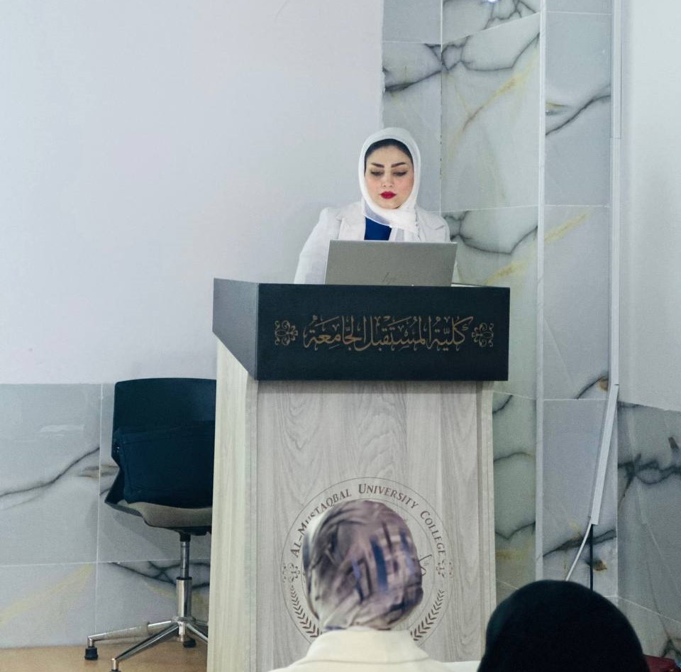 ورشة طلابية بعنوان (ادارة الحساب الشخصي للطالب في نظام بولونيا) القتها مقرر قسم الكيمياء الحياتية