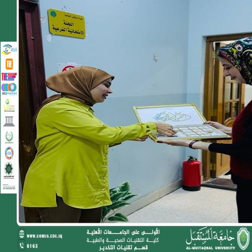 توزيع الحلوى بمناسبة ولادة الامام الحسن علية السلام