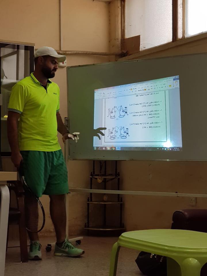 مشاركة تدريسي في قسم التربية البدنية وعلوم الرياضة في كلية المستقبل الجامعه في القاء محاضرات الدورة التدريبية الدرجة الثانية.