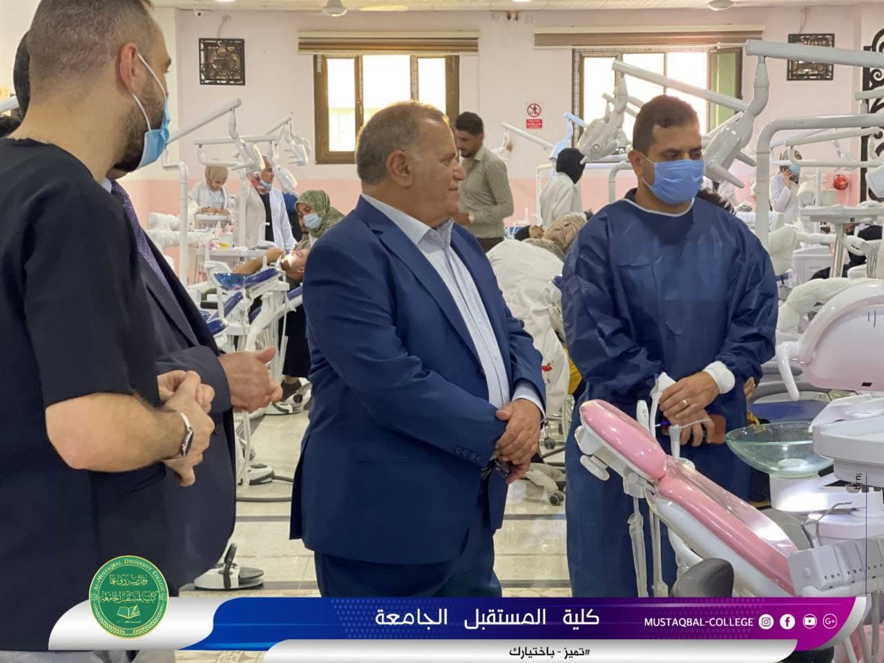 السيد عميد كلية المستقبل الجامعة يتفقد العيادات التعليمية في قسم  طب الأسنان